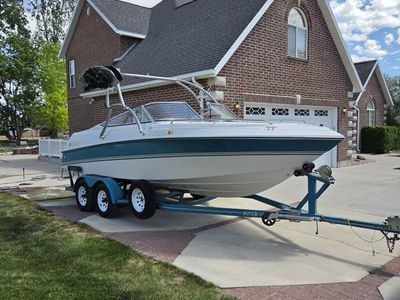 95 Four Winns 229 Horizon