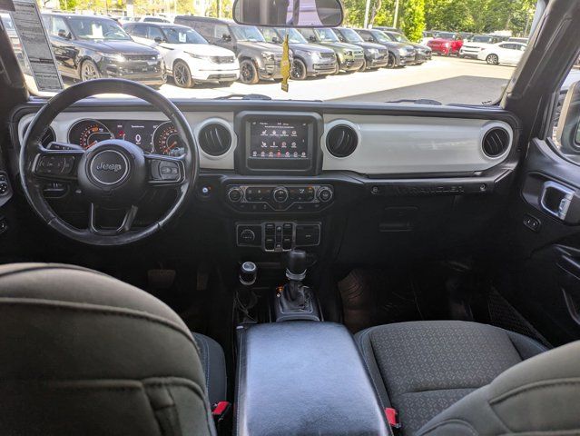 Main image 24