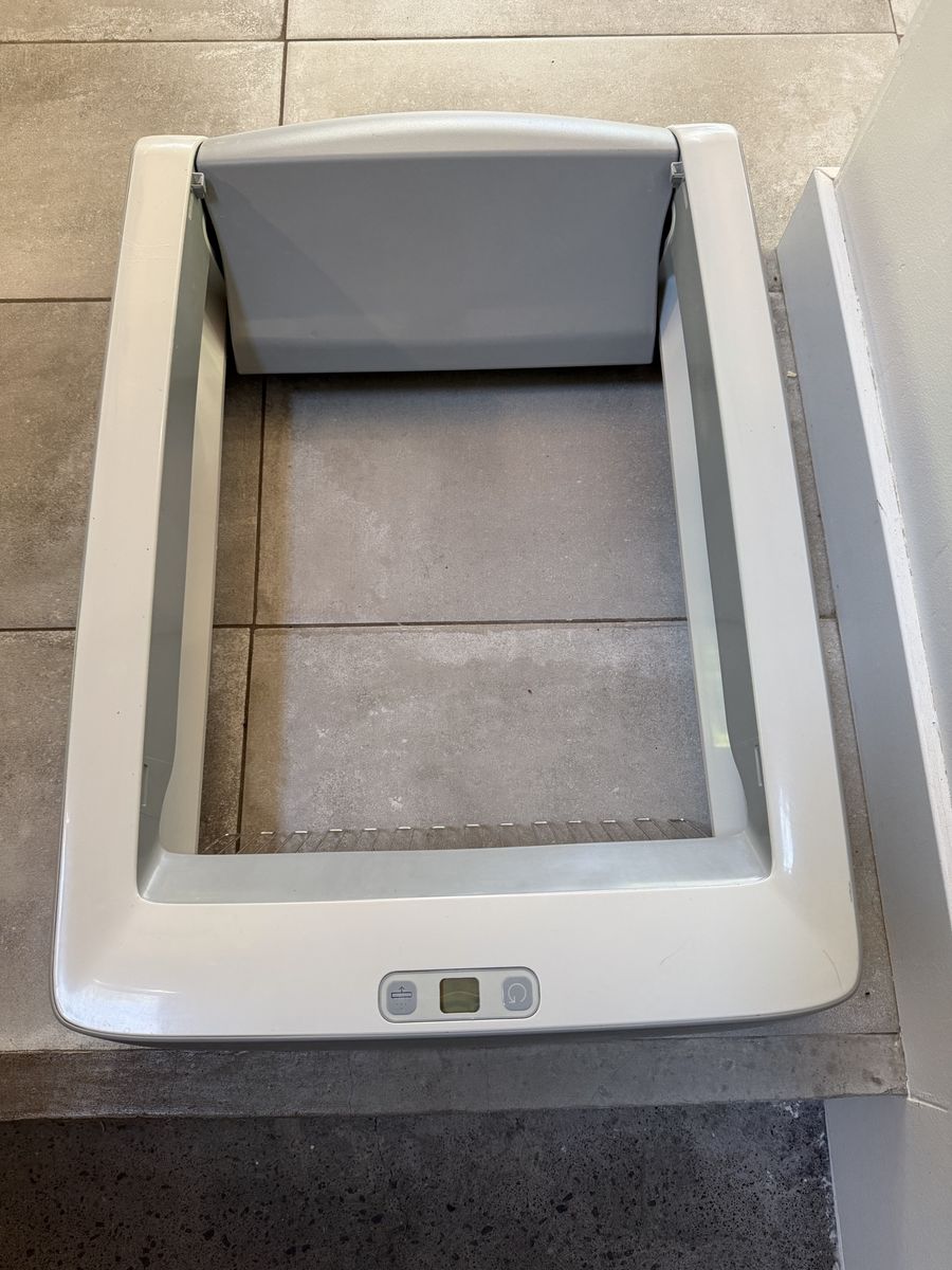 Automatic Litter Box