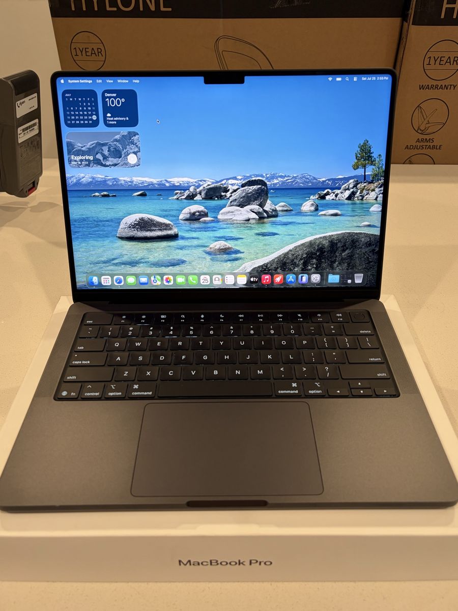 MacBook Pro M5 14”