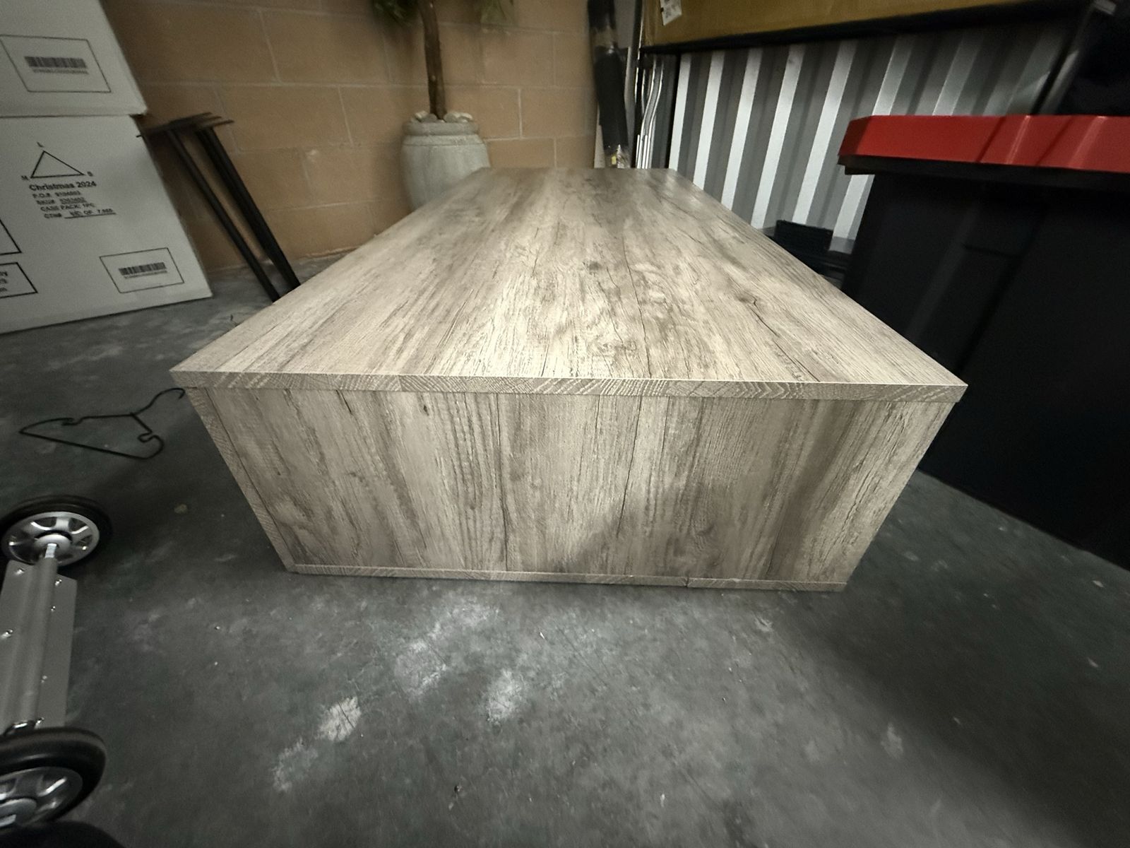 Main image 4