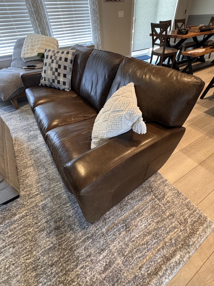 RC Willey 85" Brown Full-Grain Italian Leather Sofa - Excellent Condition
