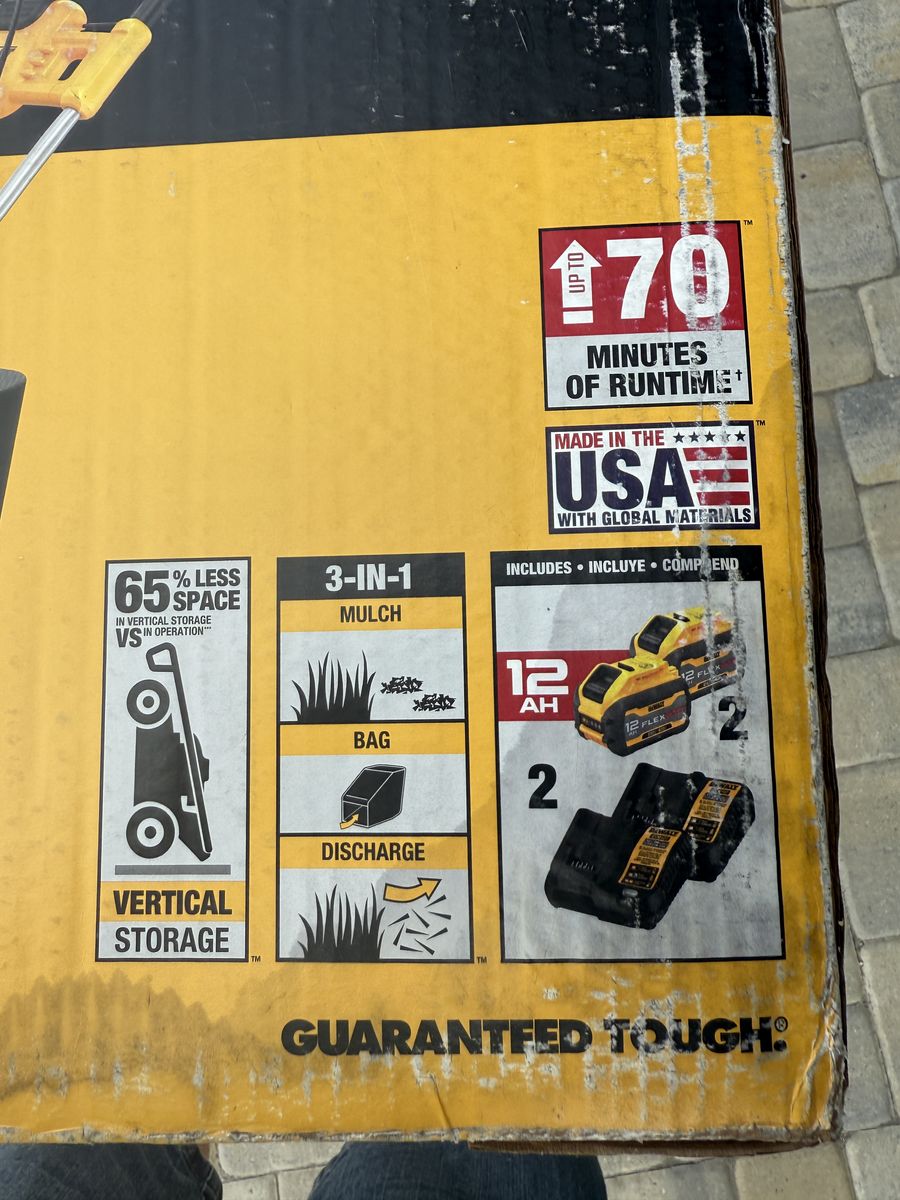 DeWalt FLEXVOLT 20V Max 21.5" Self-Propelled Electric Lawn Mower DCMWSP255Y2