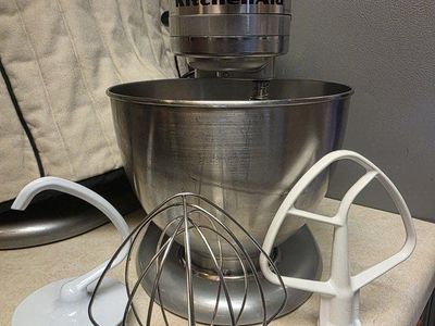 Silver Tilt Head KitchenAid
