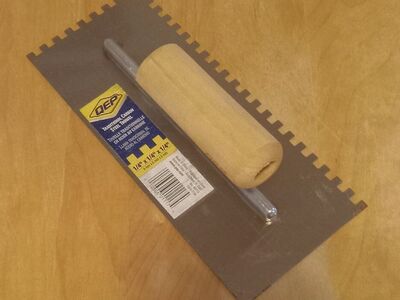 FLOORING TROWEL ¼ SQUARE NOTCH