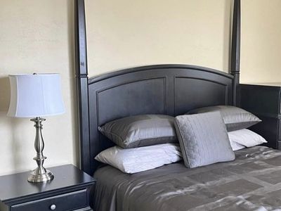 Beautiful queen bedroom set