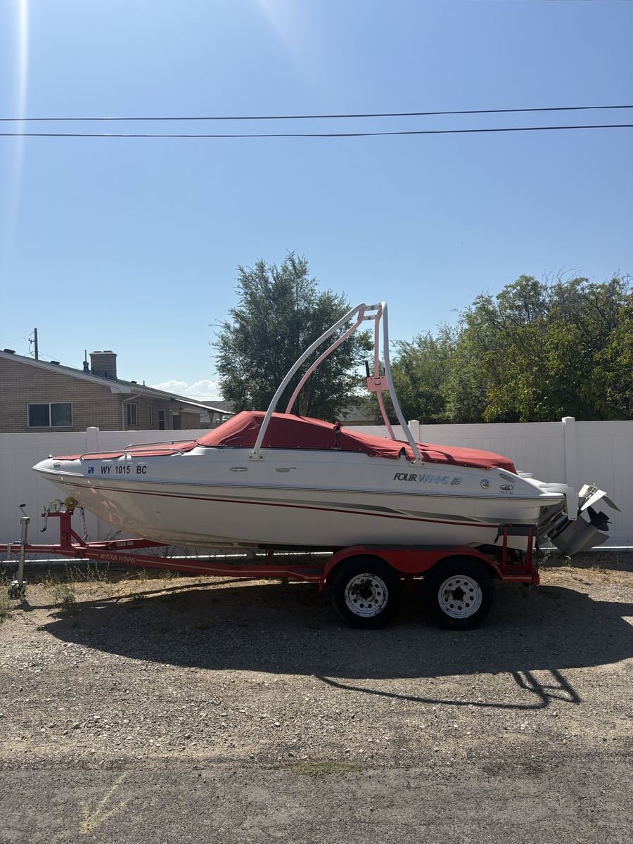 2004 Four Winns 180 Horizon w/trailer