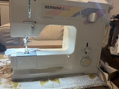 Bernina 1004 Heavy Duty Sewing Machine