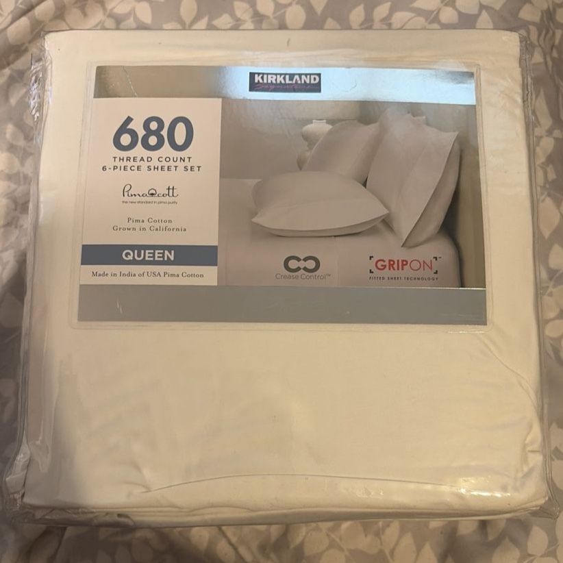 BRAND NEW QUEEN SHEETS