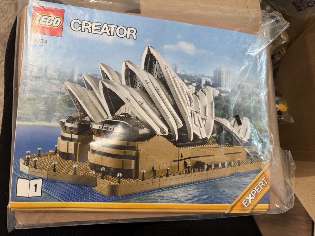 LEGO Creator Expert Sydney Opera House 10234