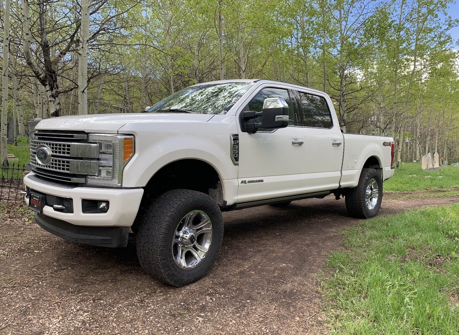 35x12.50R20 Les Schwab Open Range A/T on XD801 Crank 20x9 8x170 – 2017 F-350 takeoffs + TPMS + lugs