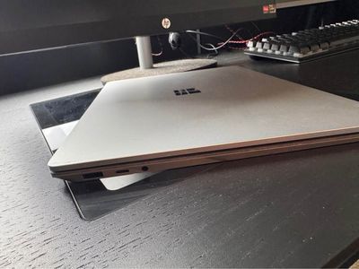 Touchscreen Laptop - Microsoft Surface 4 13.5″