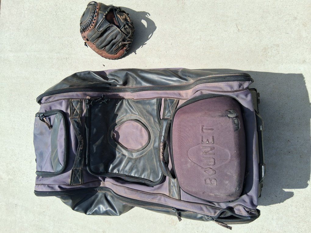 Bownet catchers bag and Easton Catchers glove