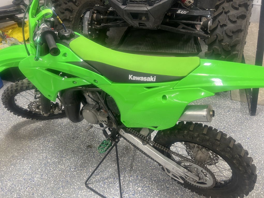 2022 KX 85