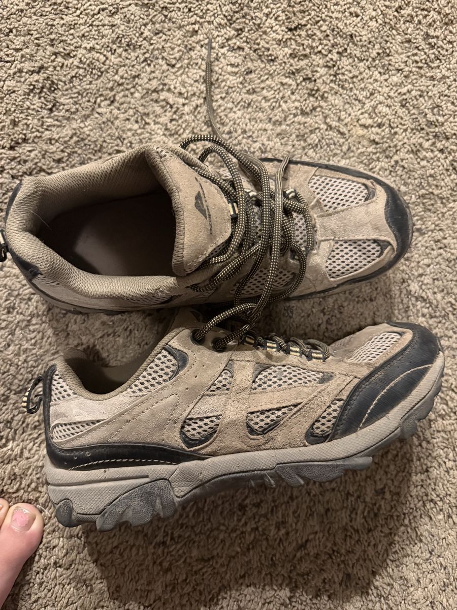 Ozark Trail Women's Mesh Hiking Shoes - Beige/Gray size 7 1/2