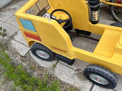 Pedal Car