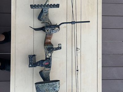 PSE Infinity ThunderBolt Compound Bow