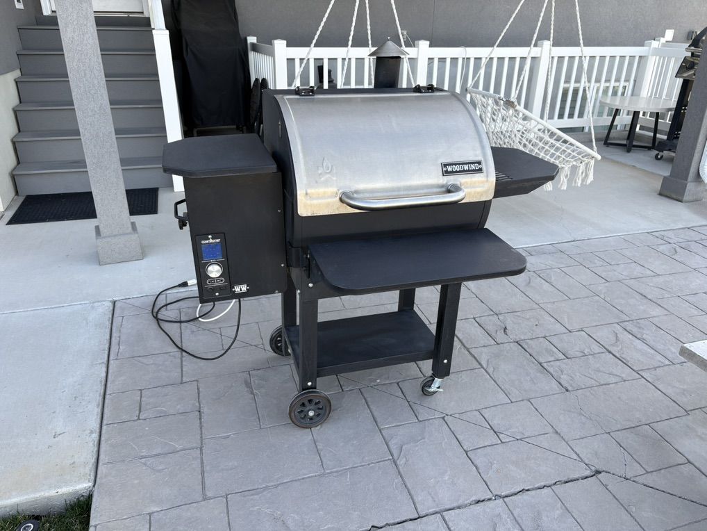 Camp Chef Wind Wood 24