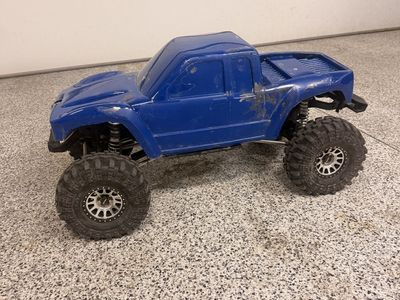 Axial Scx 6