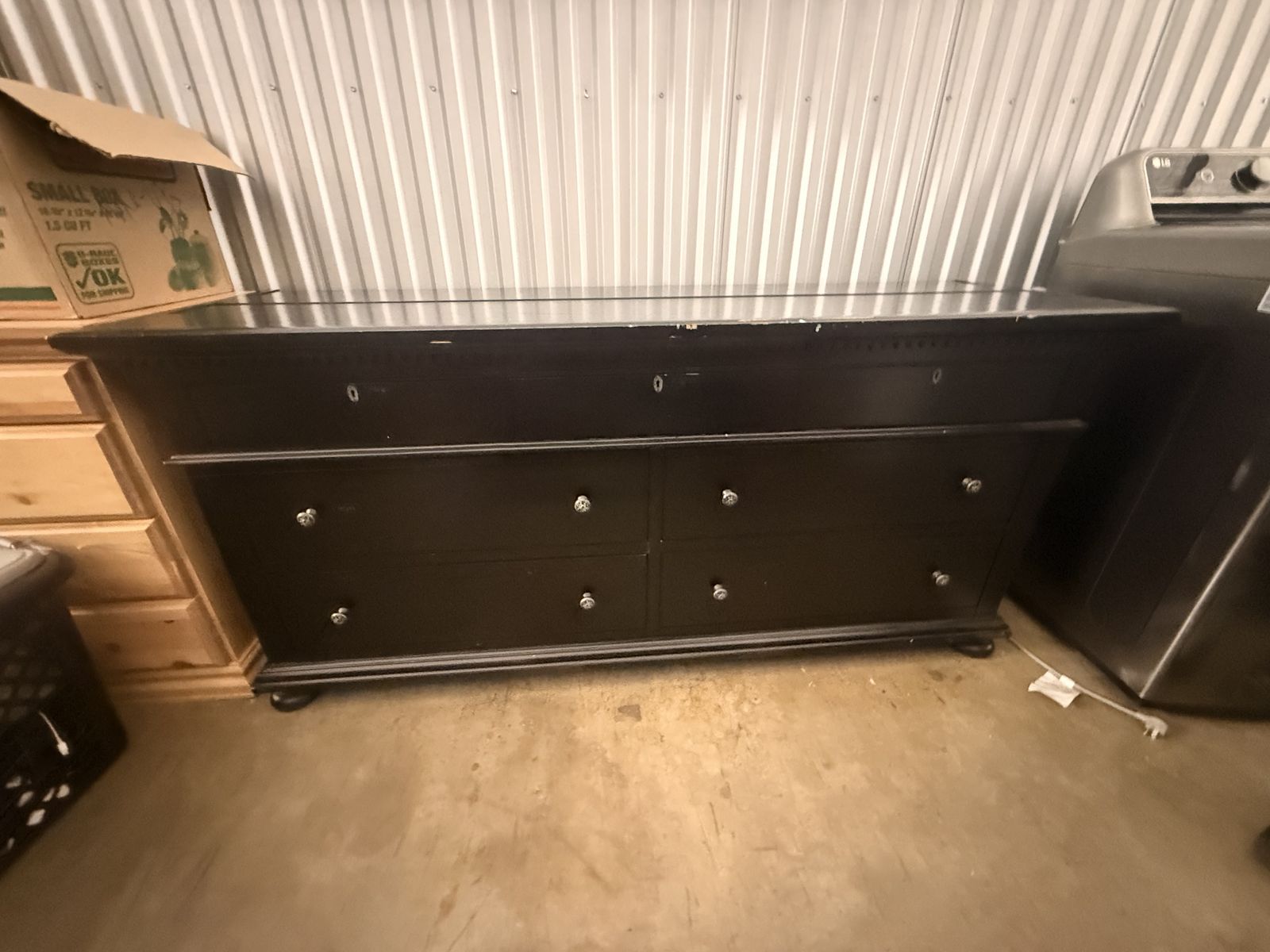 Main image 34