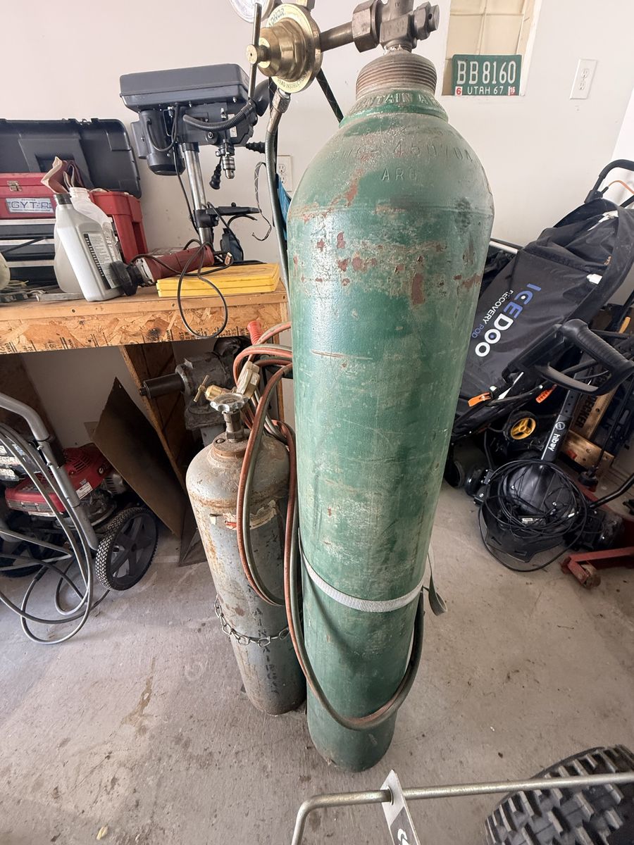 Oxy Acetylene Cutting Torch Setup with Large Tanks, Regulator, and Cart