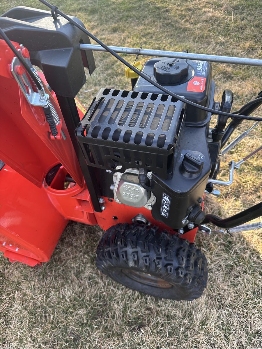 Ariens 24" Snow Blower