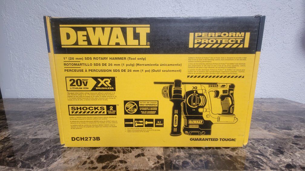 NEW DeWALT 20v XR rotary hammer drill, tool only