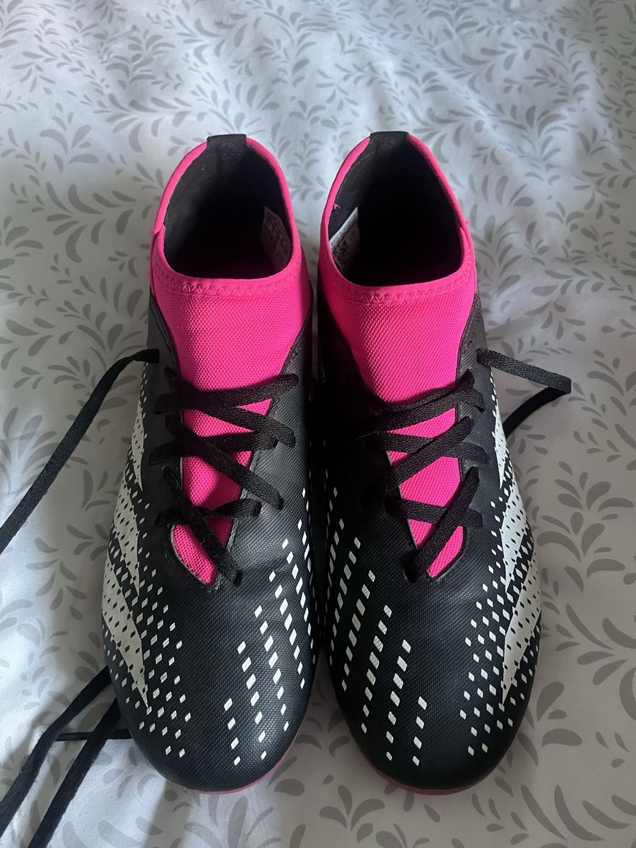 Adidas Cleats size 5 1/2