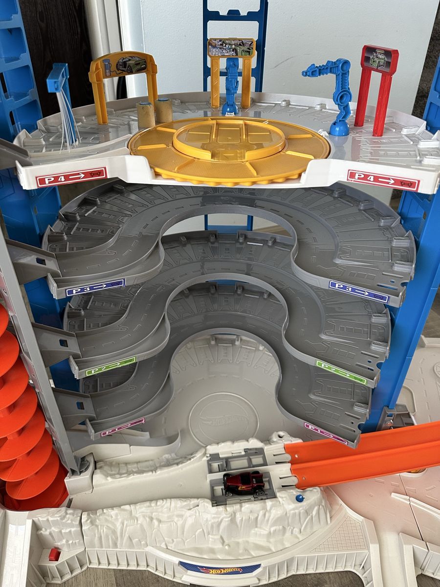 Main image 6
