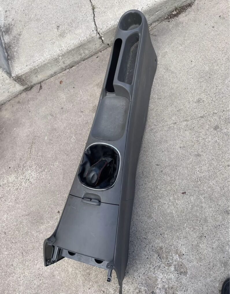 02-06 Acura Rsx tan center console