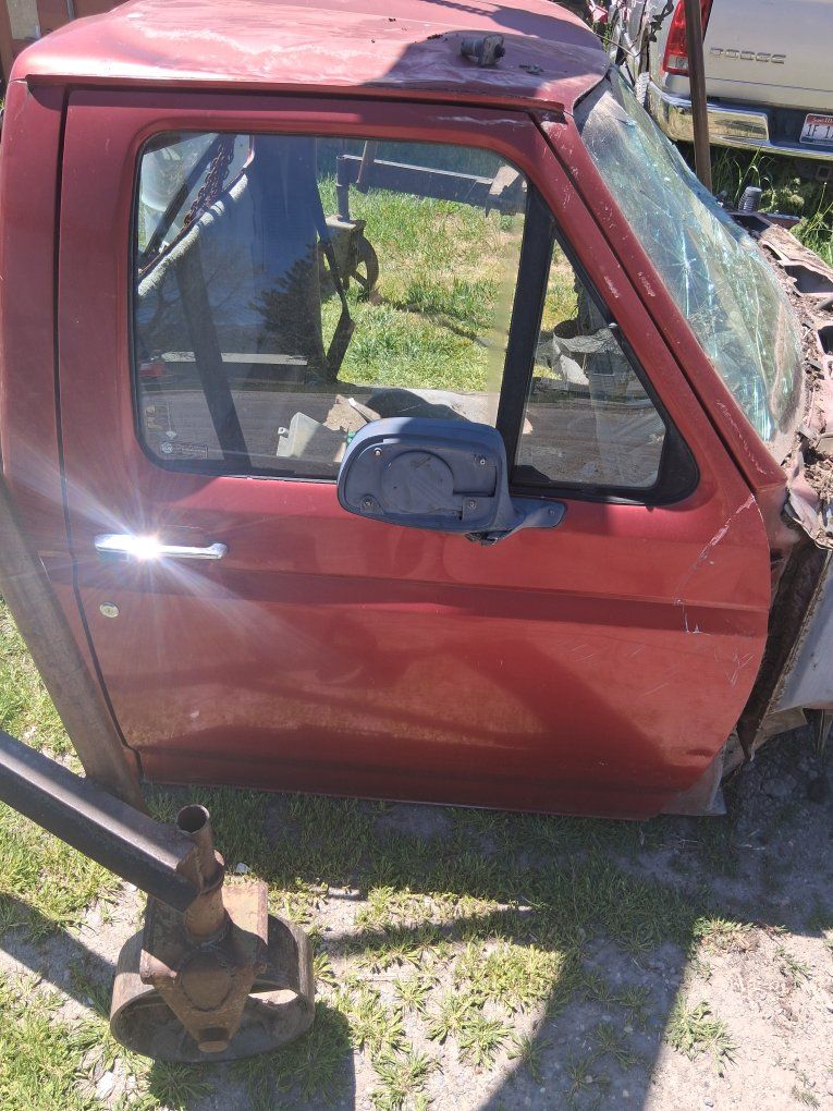 Main image 7