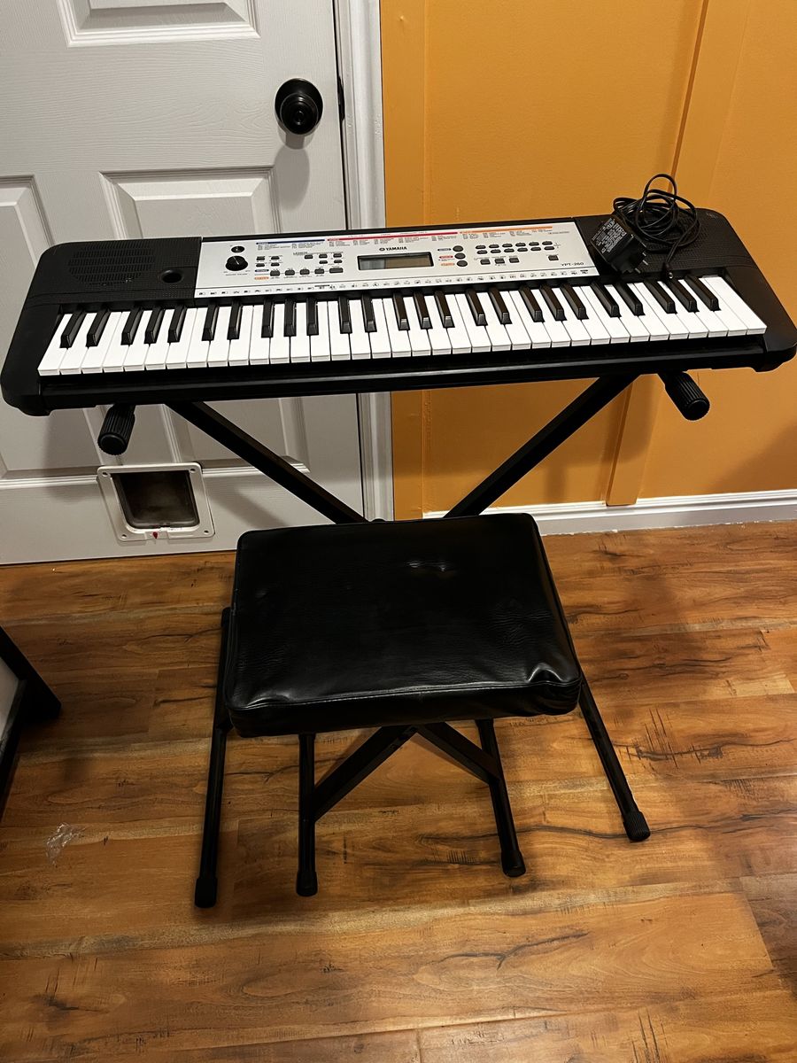Excellent Condition Electric Piano