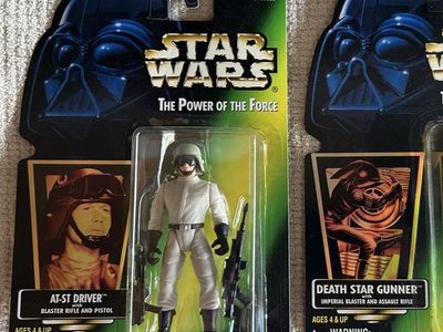 90’s Star Wars The Power of the Force A.T.-S.T. Driver w/Blaster Rifle and Pistol Action Figure Green Card 1995 Kenner