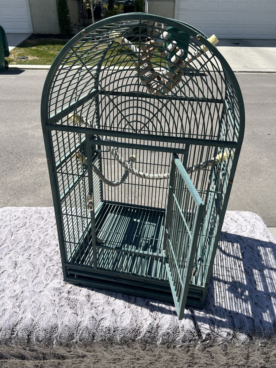 Vintage Style Teal Wrought Iron Bird Cage w/Arched Top & Perches