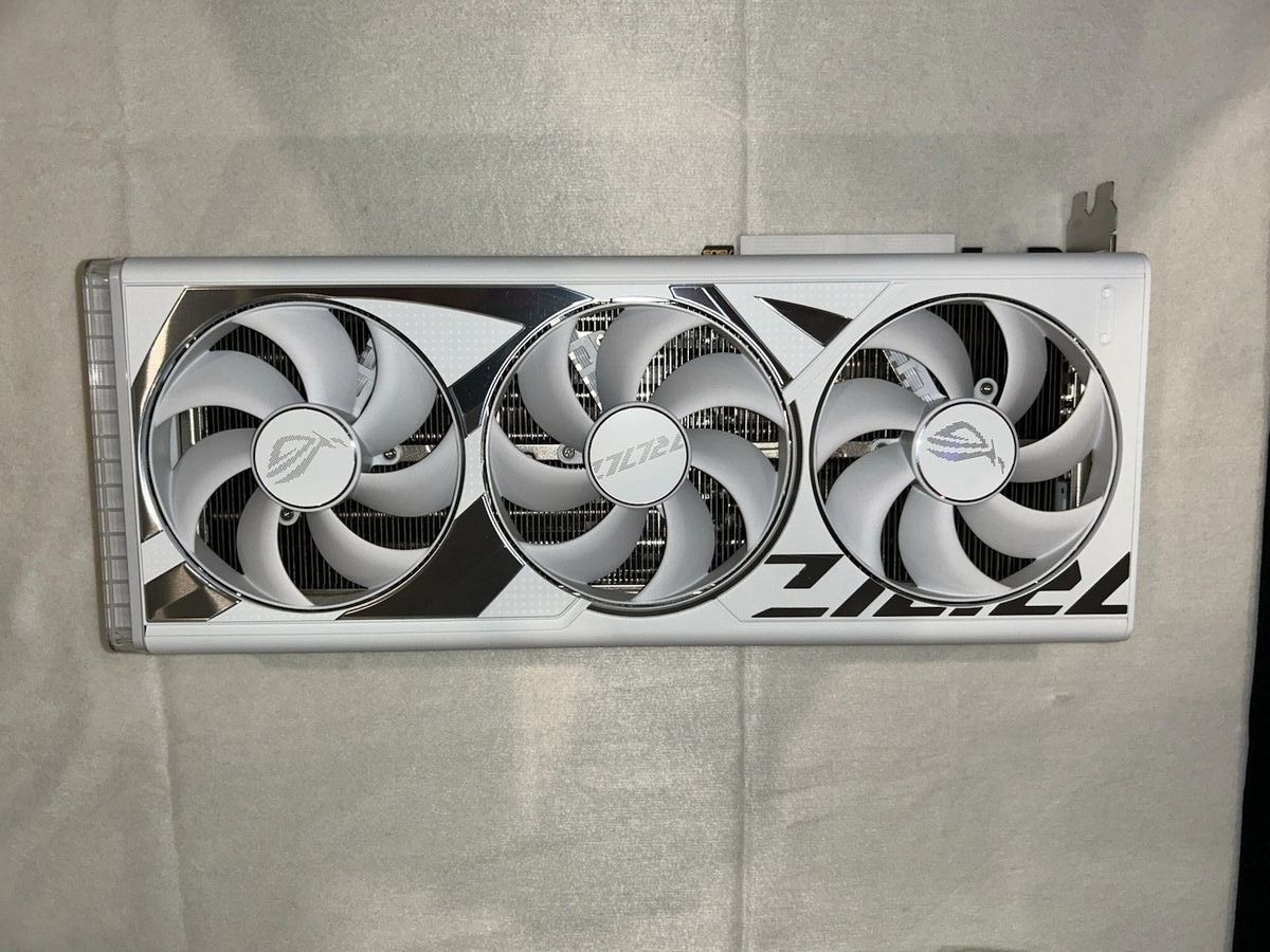 Main image 4
