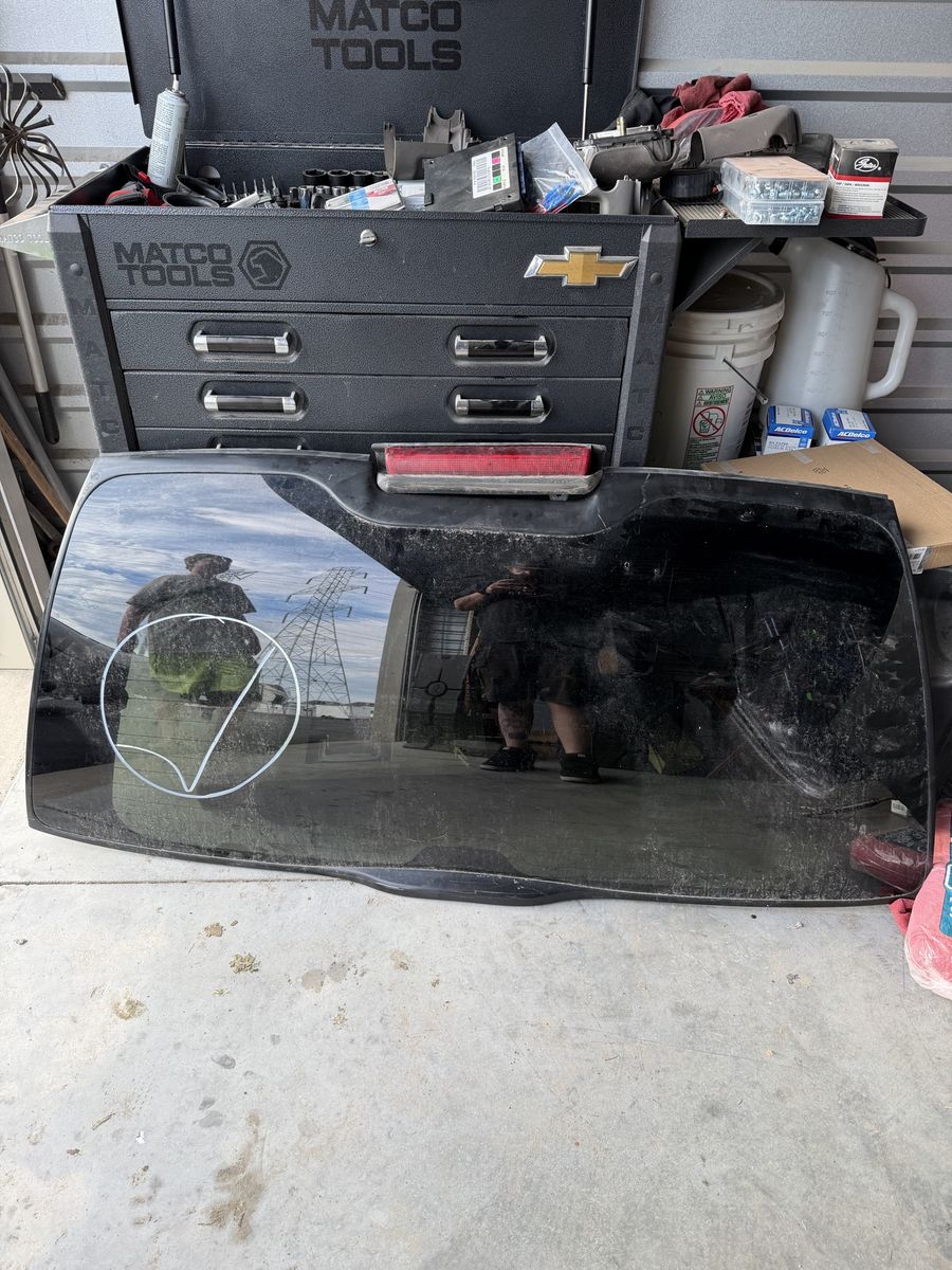 99-06 Tahoe,suburban, Yukon, Yukon xl rear hatch glass