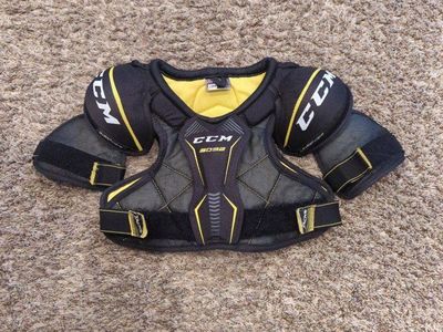 CCM Tacks 3092 Ice Hockey Shoulder Pads - Junior-small