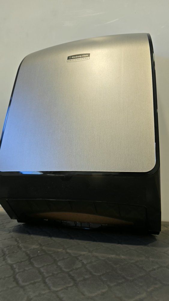 Main image 3