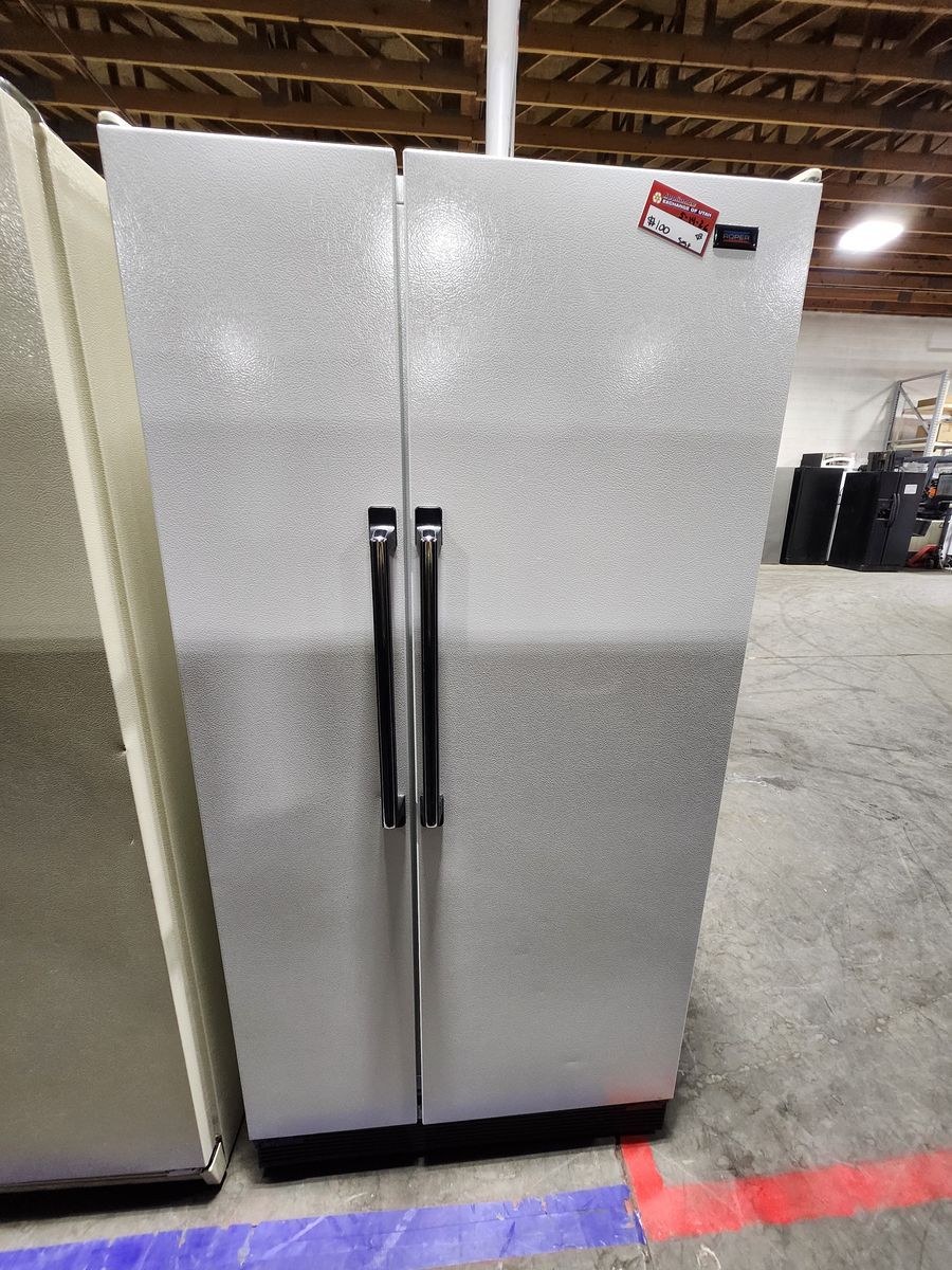 GREAT GARAGE SIDE BY SIDE ROPER FRIDGE! WITH A FULL WARRANTY