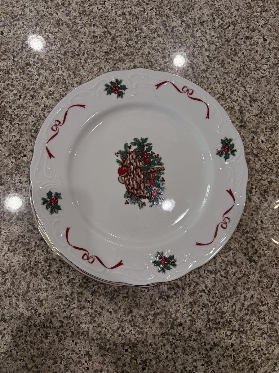 Antique Christmas Plates - Southington Basket of Cheer - Poland