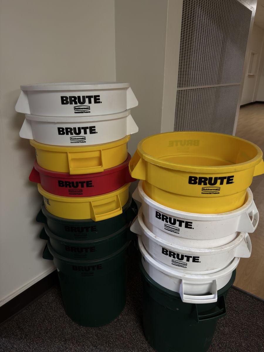 Rubbermaid BRUTE Heavy-Duty Commercial Bins (Green, White, Yellow, Red)