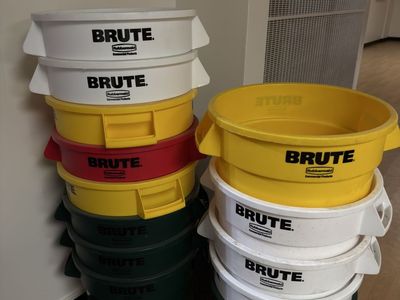 Rubbermaid BRUTE Heavy-Duty Commercial Bins (Green, White, Yellow, Red)