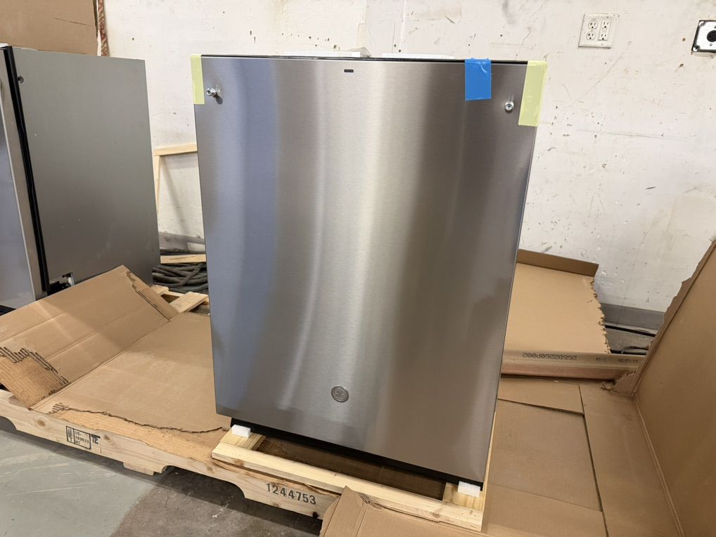 New! GE Dishwasher