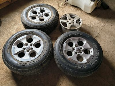 Jeep JK Take-off wheels, 18x7.5, 17x7.5, 5x5 bolt pattern