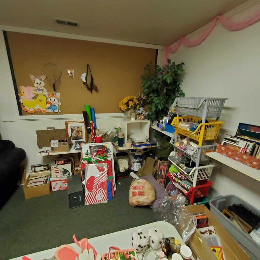 Estate sale cont. 3/21.. 9-3 See video update.