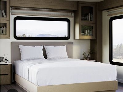 new in package RV queen sheet set 60x75