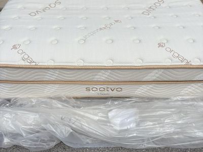 Saatva Classic 14.5 Queen Mattress