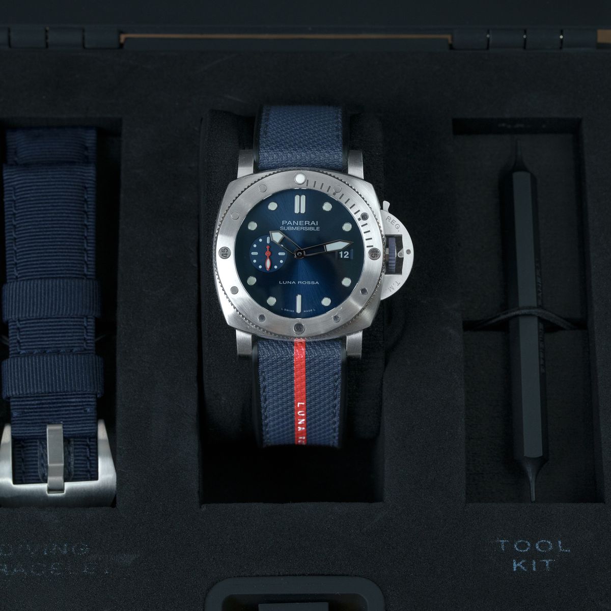 2022 Panerai Submersible Luna Rossa Limited   PAM01391 