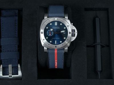 2022 Panerai Submersible Luna Rossa Limited PAM01391
