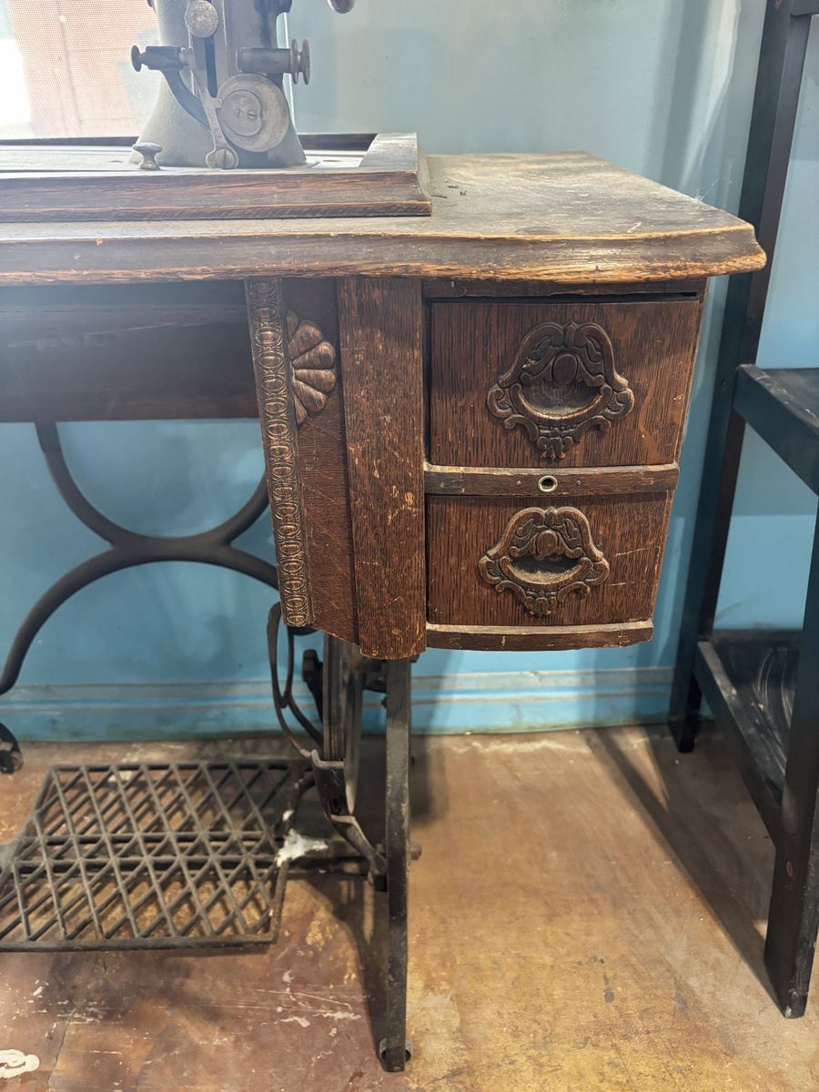 Main image 3